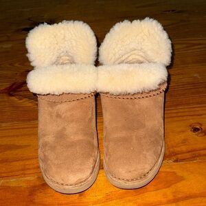 UGG Tan Winter Boots with Cream Fur